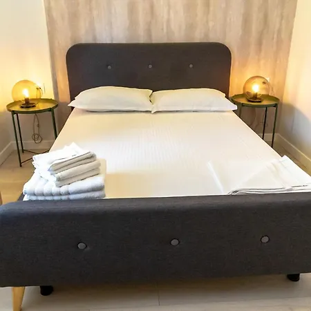 Royal Paradise Guest house Navodari