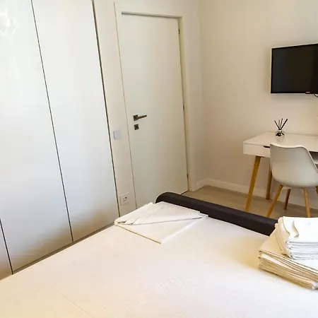 Royal Paradise Guest house Navodari