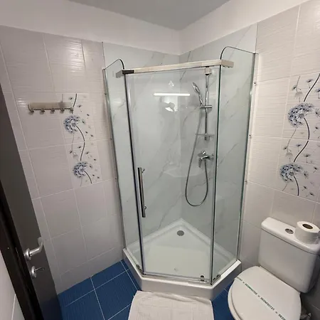 Royal Paradise Guest house Navodari