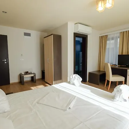 Royal Paradise 3*
